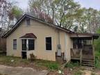 Home For Sale In Roanoke, Alabama