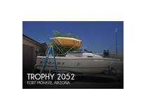 2001 trophy 2052 boat for sale