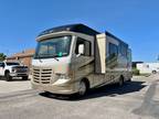 2013 Thor Motor Coach A.C.E. 30.1 motorhome with 2 slides 31ft