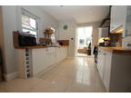 3 bed Semi-Detached House in Surbiton for rent