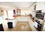 3 bed Semi-Detached House in Berkshire for rent