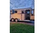 Two Horse Large Size Trailer With Tack Room