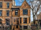 Chicago 5BR 5.5BA, A truly special offering in Lincoln Park!