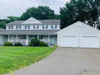 30 Dibble Hollow Ln Windsor Locks, CT