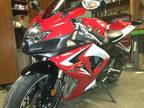 07 Gsxr 600 Only 8200 Miles Red/White/Carbon Fiber