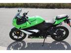 2009 Kawasaki Ninja 250R, Green, Mint Condition. Only 1598 Miles!