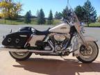 2012 Harley-Davidson FLHRC 103 WHITE HOT PEARL ROAD KING CLASSIC