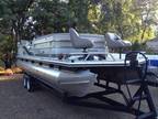 1997 Suntracker Party Barge 27' Pontoon Patio Party Boat -