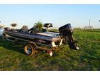 1994 Stratos Bass Boat -