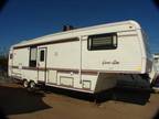 Carriage 5th Wheel 33' Aluminum Frame Construction