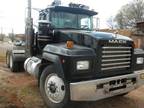 $14,500 OBO 1994 Mack RD686S Day Cab Tractor Camel Back Suspension