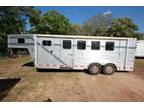 1999 Southern Classic Horse Trailer For Sale