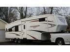 2011 CrossRoads RV Cruiser in Youngstown, OH
