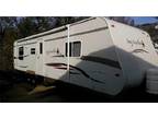 2007 Jayco Jay Feather LGT Series M-31V very clean
