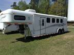 2004 Double D 4 Horse Trailer With Weekend Package