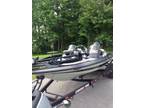 2010 evinrude etec on 95 stratos bass boat -