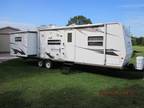 2008 Forest River Signature Ultra-Lite Travel Trailer 33 Foot