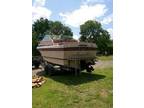 $4,500 1978 Century Boat - 25 ft. - Kitchen Bathroom Sleeping ! RUNS GOOD