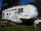 2004 Colorado fifth-wheel camper 31' with 2 large tip outs!!