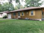 Kansas City 3BR 1.5BA, Beautiful ranch home in MOVE-IN READY