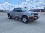 2000 Chevrolet S-10 LS