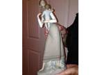 Exceptional, lovely collectible LLADRO Statue imported from Spain in t -