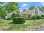 105 W Lyon Farm Dr #105, Greenwich, CT 06831