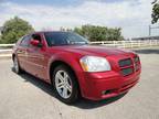 2006 Dodge Magnum Base