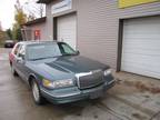 1996 Lincoln Town Car Signature