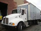 2000 Kenworth T300 22' Dry Truck - 6 speed - NON CDL