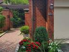 223 Ibis Ct, Manhasset, NY 11030