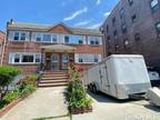 43-17 165th St #2nd fl, Flushing, NY 11358