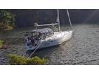 2000 Beneteau Oceanis 381 Boat for Sale