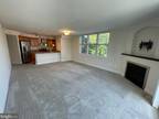 1325 N Pierce St #301, Arlington, VA 22209