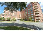 1111 Arlington Blvd #902, Arlington, VA 22209