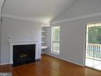 12160 Penderview Ln #1737, Fairfax, VA 22033