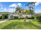 93 East Ct, Royal Palm Beach, FL 33411