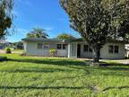 414 E Oak St, Other City - In The State Of Florida, FL 33825