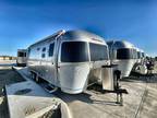 2023 Airstream Flying Cloud 25RB Twin
