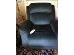 Lift chair brand serta never used - Opportunity