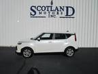 2022 Kia Soul White, 30K miles