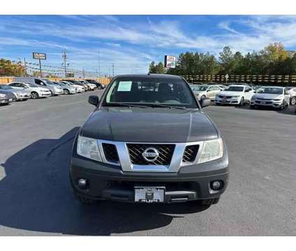2014 Nissan Frontier Crew Cab for sale is a Grey 2014 Nissan frontier Car for Sale in Tyler TX