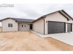 420 Desert Cove Dr, Pueblo West, CO 81007