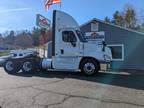 Used 2015 Freightliner Cascadia 125 for sale.