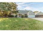 3220 E Bellaire Way, Fresno, CA 93726