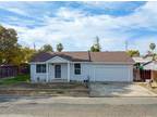 323 S 6th St, Patterson, CA 95363