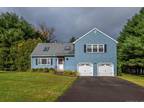 15 Independence Ln, North Haven, CT 06473