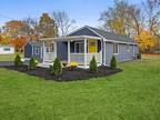 11 Kendall Ct, Hyde Park, NY 12580