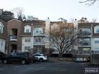 300 Crown Ct #533, Edgewater, NJ 07020