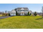 10 Rolling Meadows Ct, Upper Freehold Township, NJ 08501